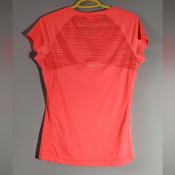 $5 Add-on Medium Adidas Women's Pink Short Sleeve Climalite Sports Top - Picture 8 of 10